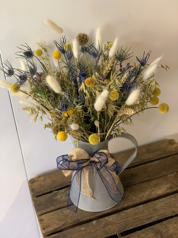 Dried flower Arrangement buy online or call 01933 274293
